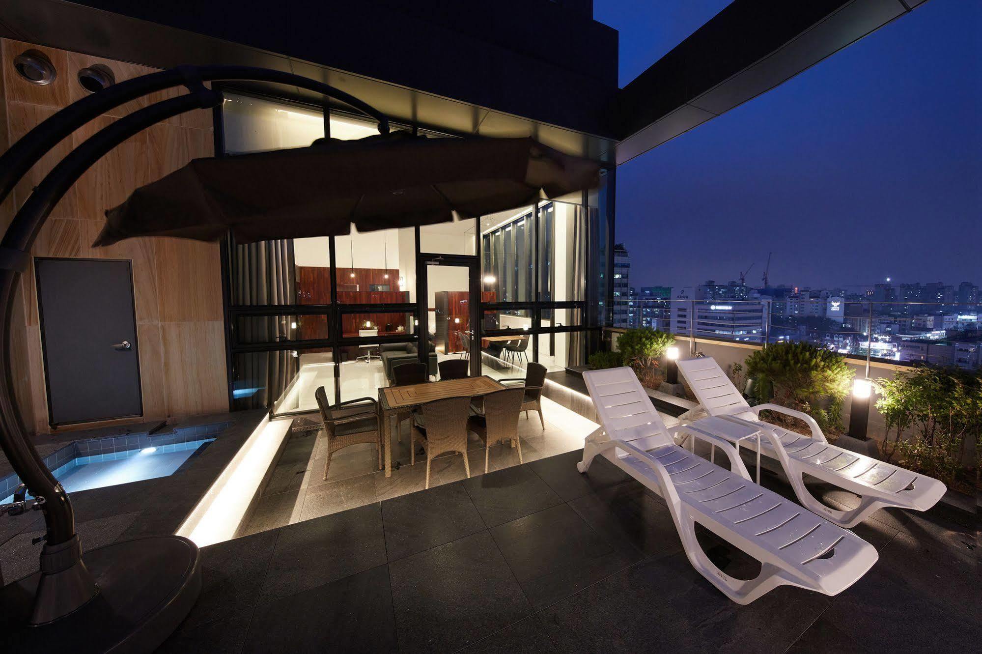 Standard Hotel Seul Dış mekan fotoğraf